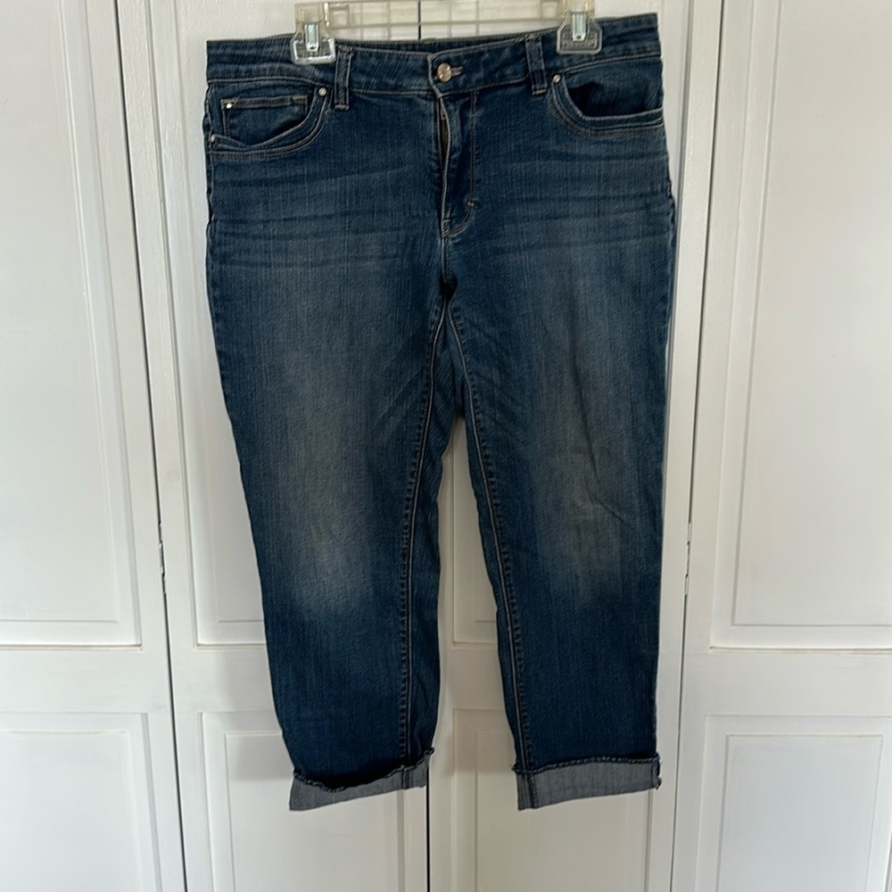 White House black market slim crop Jeane
